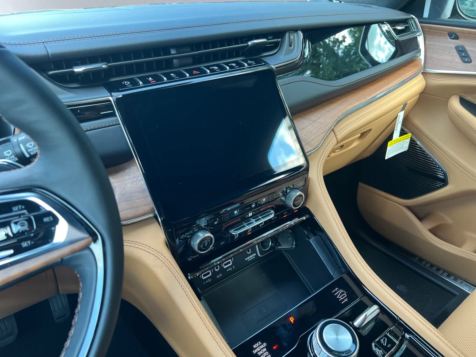 new 2025 Jeep Grand Cherokee car, priced at $63,865