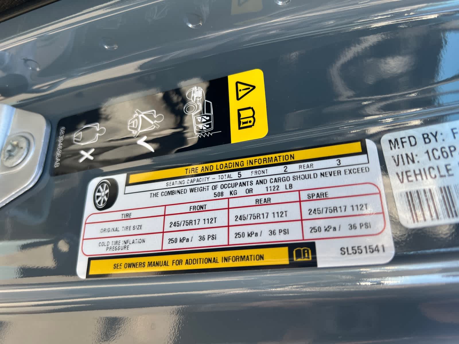 new 2025 Jeep Gladiator car, priced at $45,900