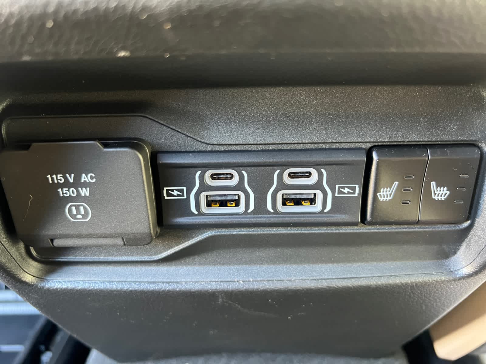 new 2025 Jeep Grand Cherokee car, priced at $48,010