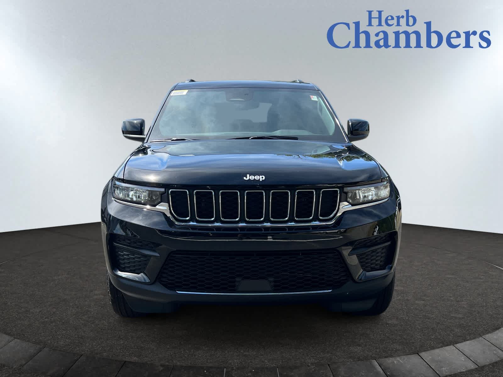 new 2025 Jeep Grand Cherokee car, priced at $41,370