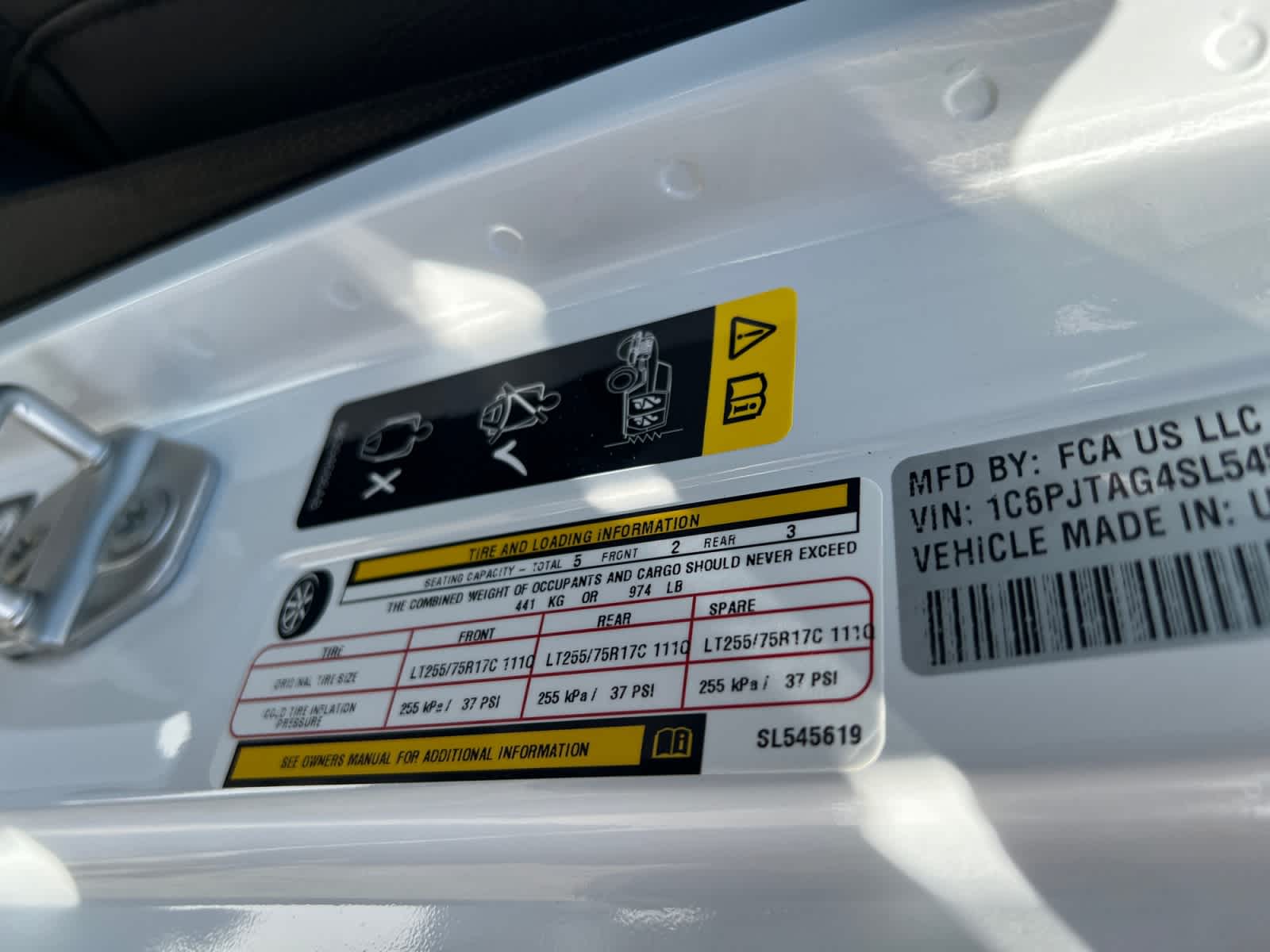 new 2025 Jeep Gladiator car, priced at $46,155