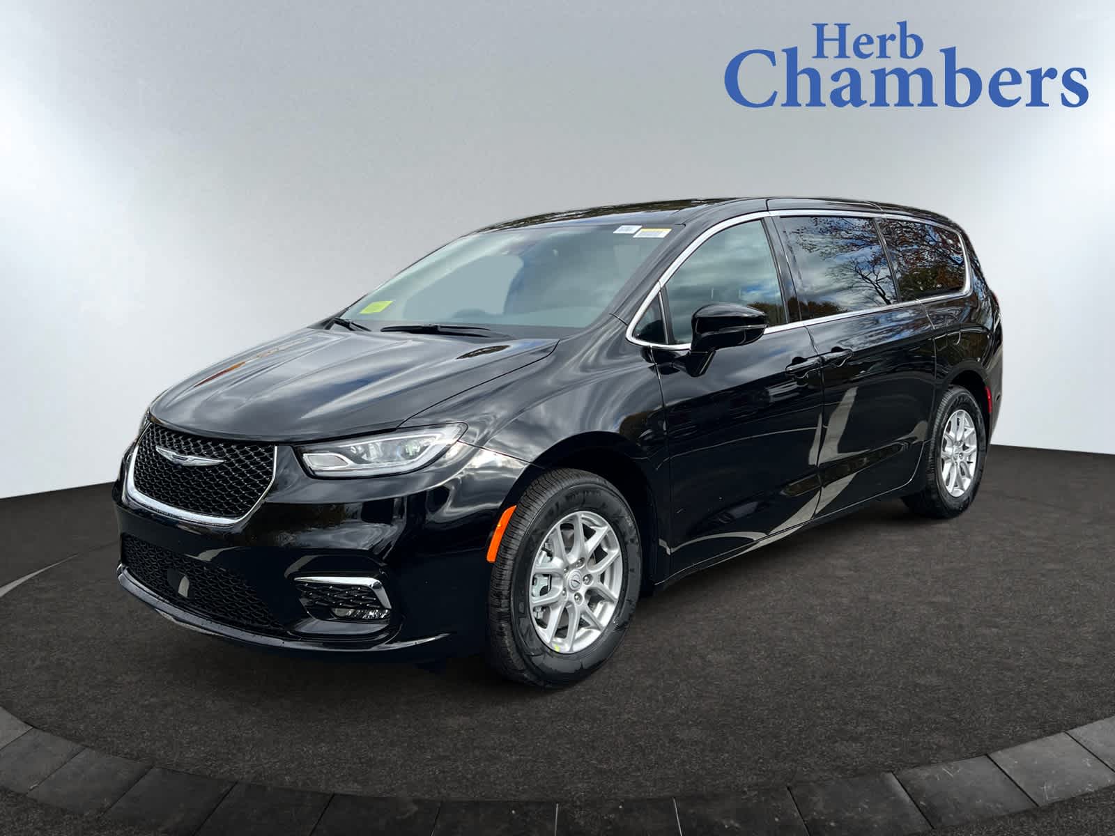 new 2026 Chrysler Pacifica car, priced at $45,865