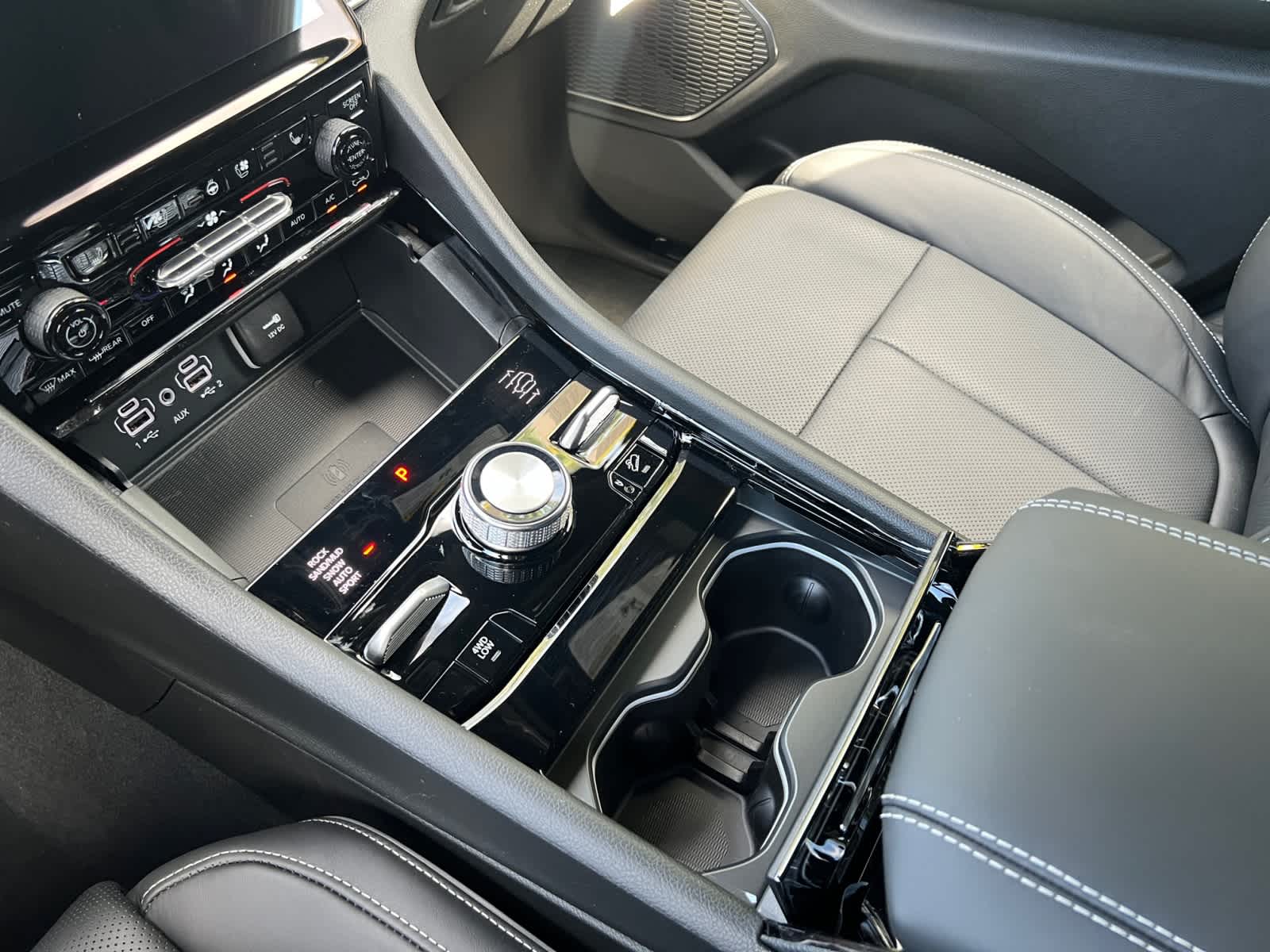 new 2025 Jeep Grand Cherokee car, priced at $65,125