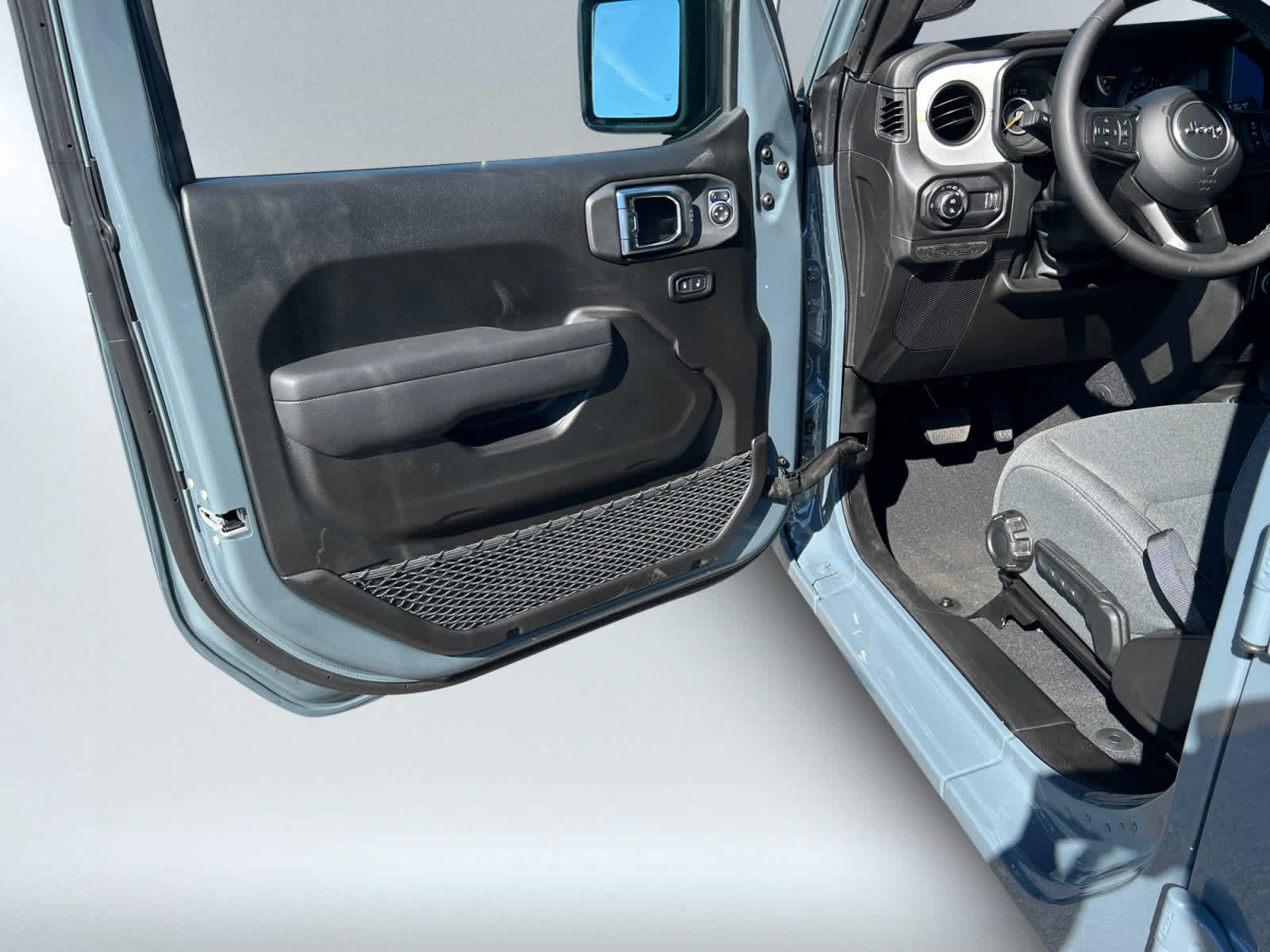 new 2025 Jeep Gladiator car, priced at $45,900