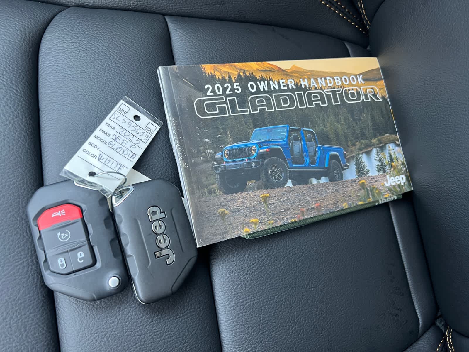 new 2025 Jeep Gladiator car, priced at $46,155