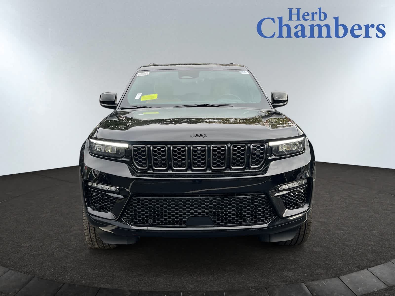 new 2025 Jeep Grand Cherokee car, priced at $67,750