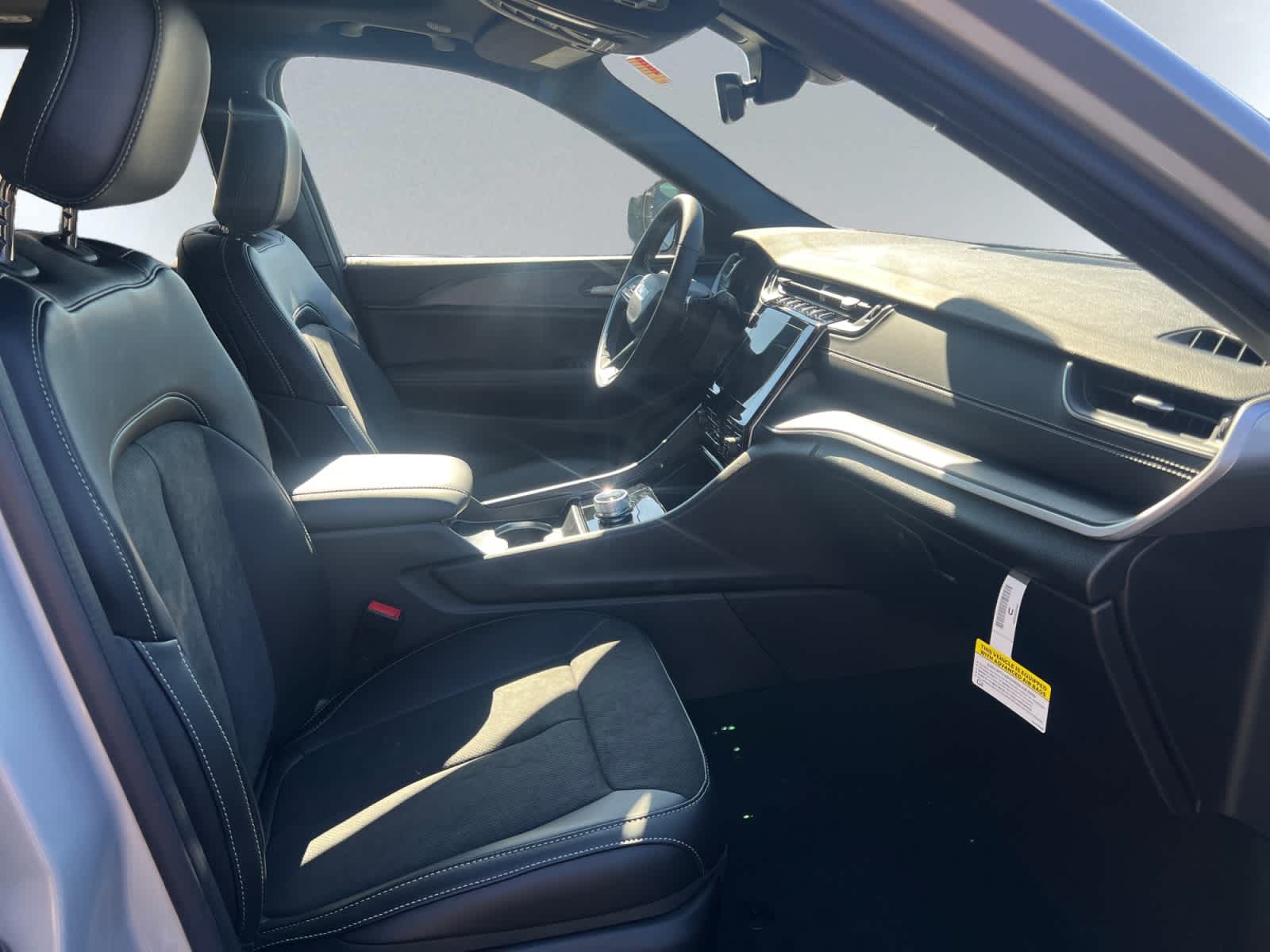 new 2025 Jeep Grand Cherokee car, priced at $42,630