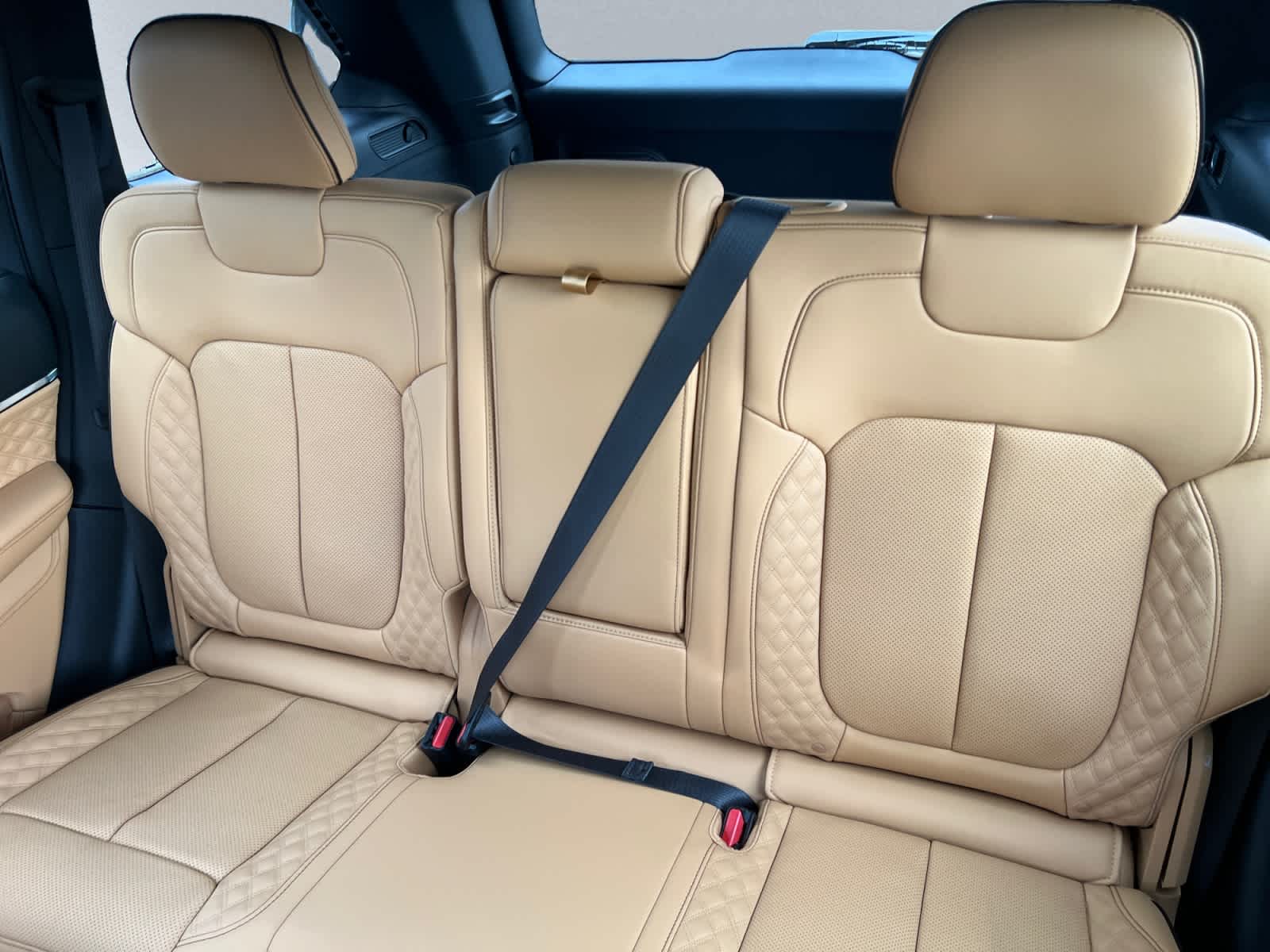 new 2025 Jeep Grand Cherokee car, priced at $67,750