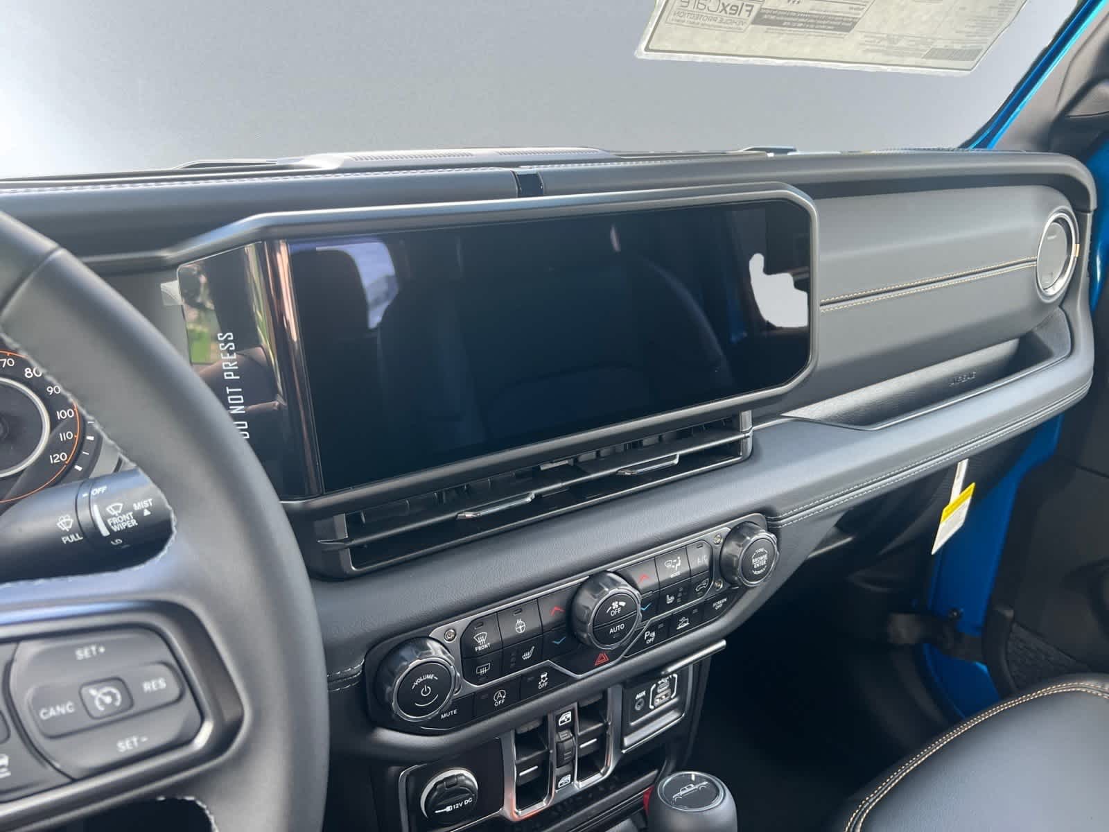 new 2025 Jeep Gladiator car, priced at $55,925