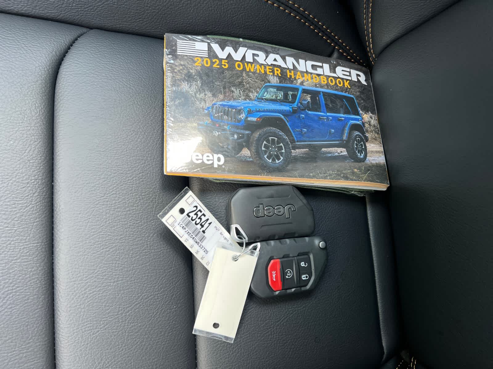 new 2025 Jeep Wrangler car, priced at $56,620