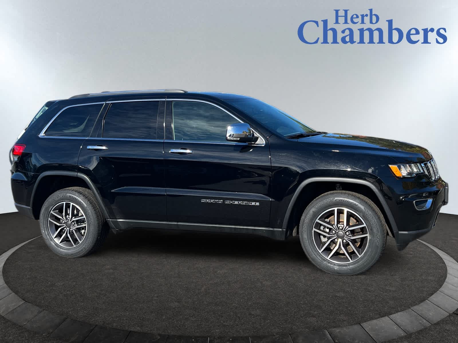 used 2021 Jeep Grand Cherokee car, priced at $24,897