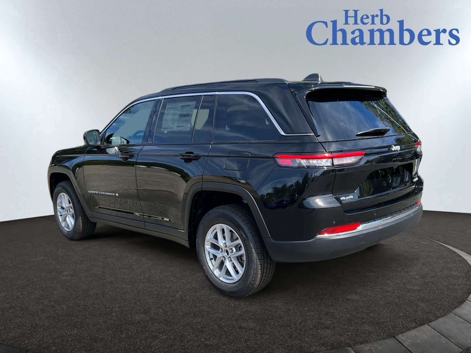new 2025 Jeep Grand Cherokee car, priced at $41,370