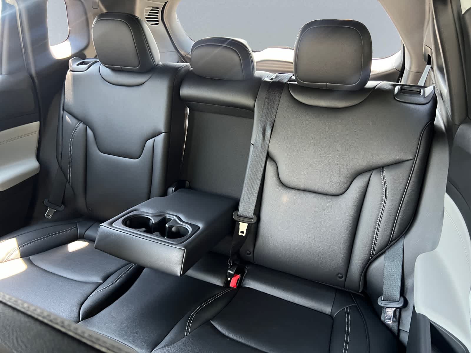 new 2025 Jeep Compass car, priced at $33,390