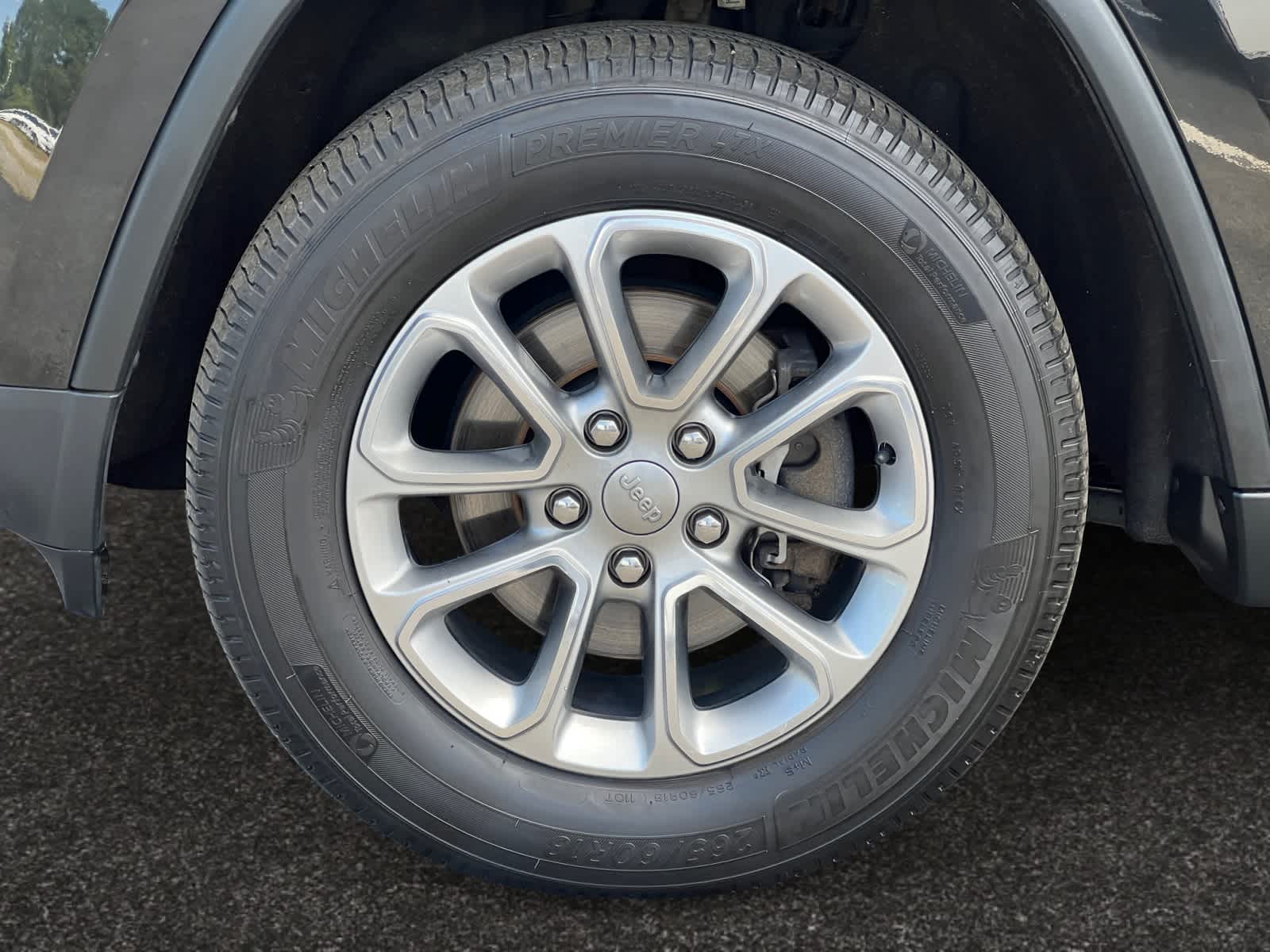 used 2014 Jeep Grand Cherokee car, priced at $15,598