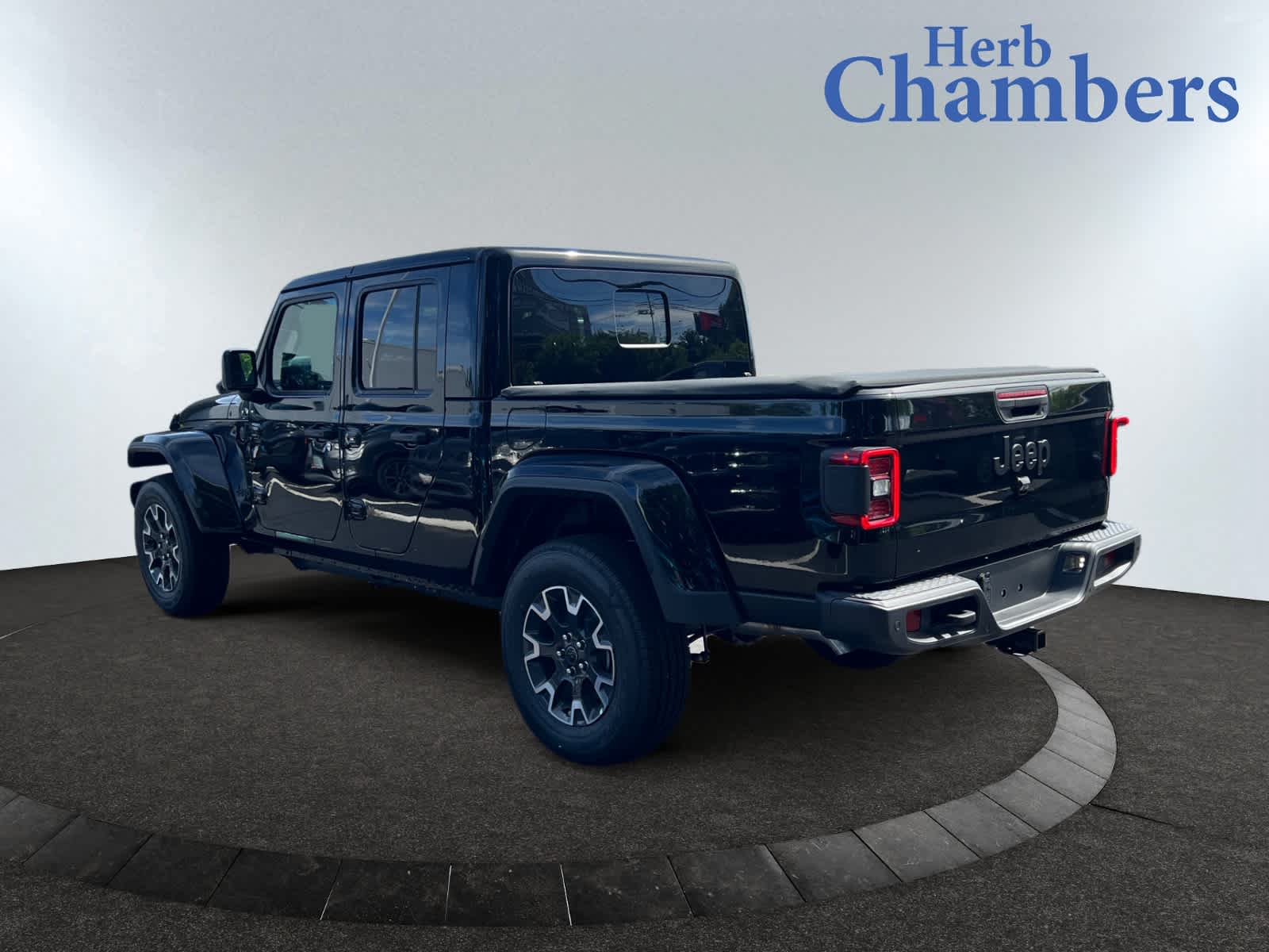 new 2025 Jeep Gladiator car, priced at $55,925
