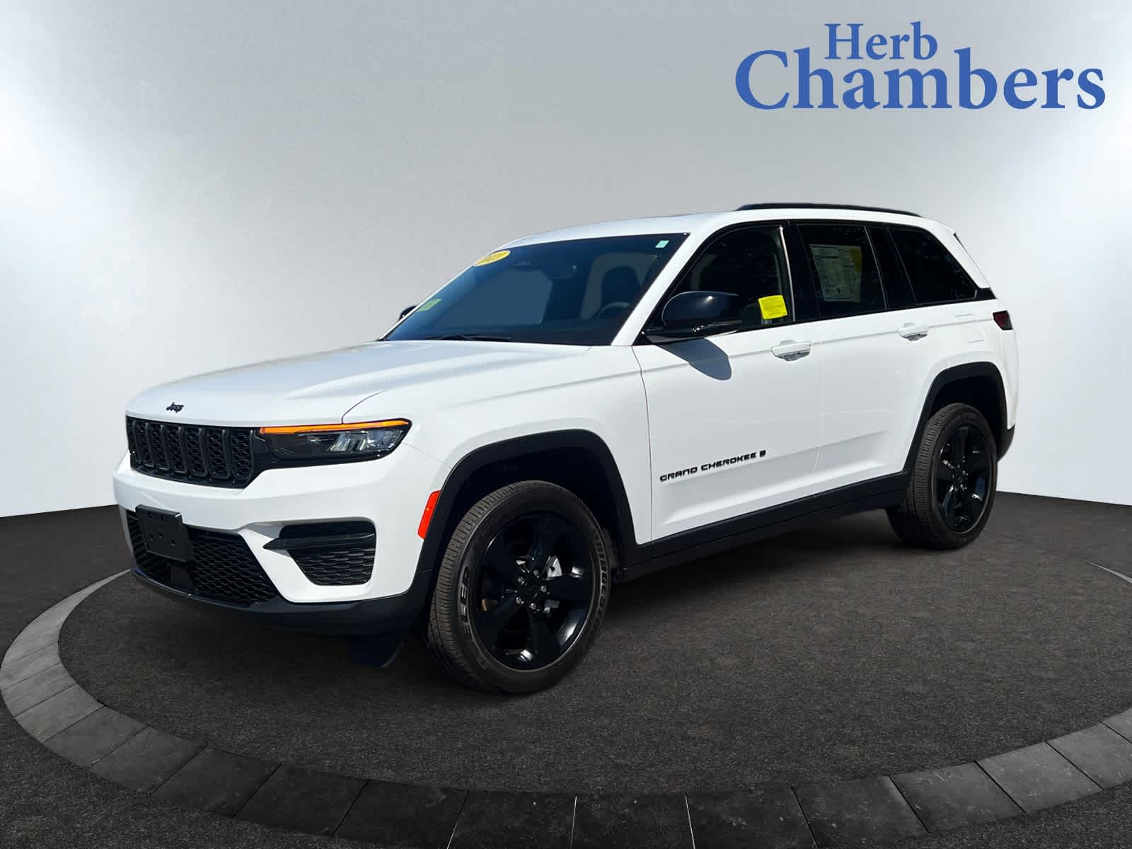 used 2023 Jeep Grand Cherokee car, priced at $33,797