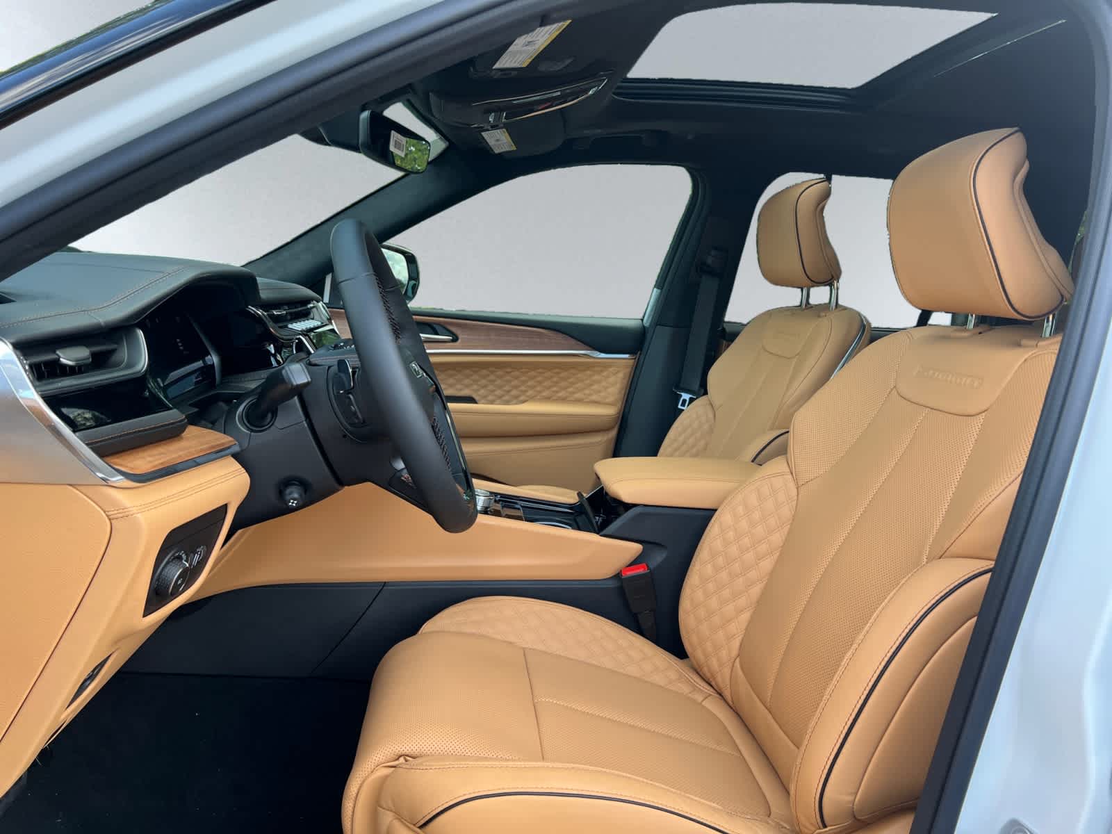 new 2025 Jeep Grand Cherokee car, priced at $63,865