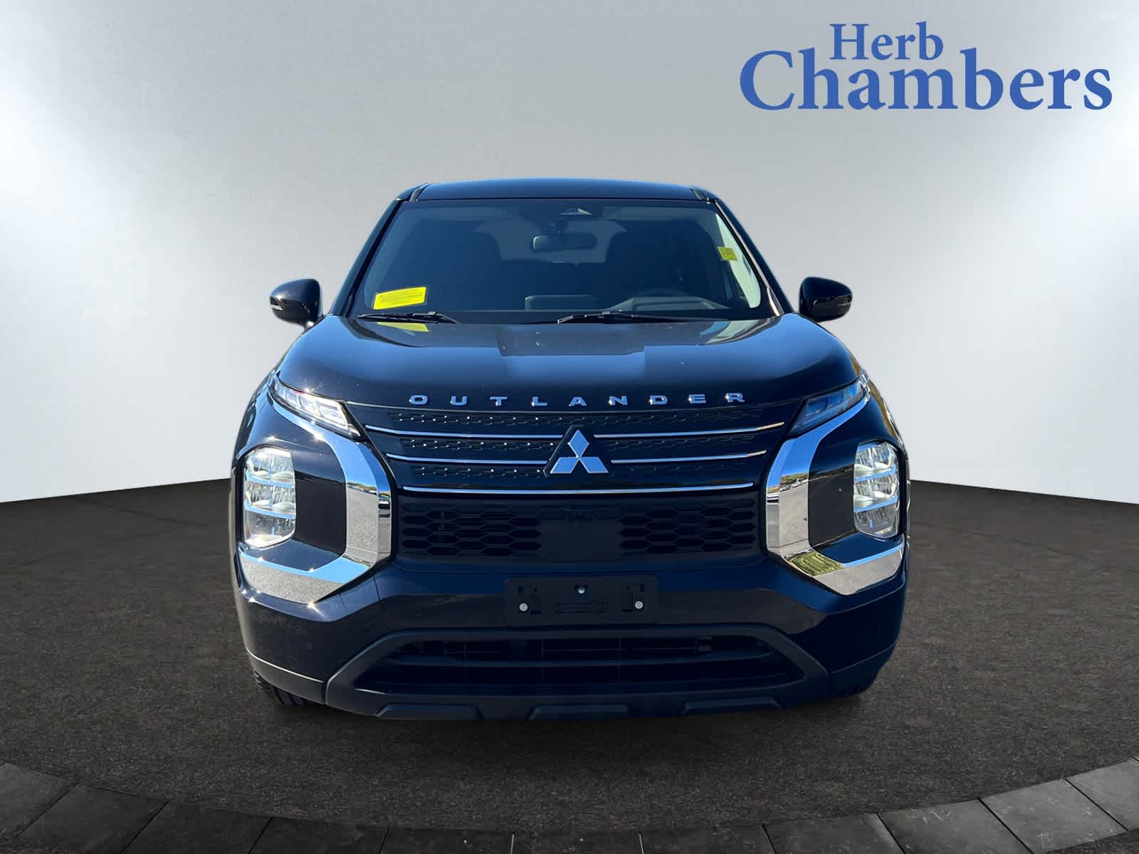 used 2022 Mitsubishi Outlander car, priced at $23,097