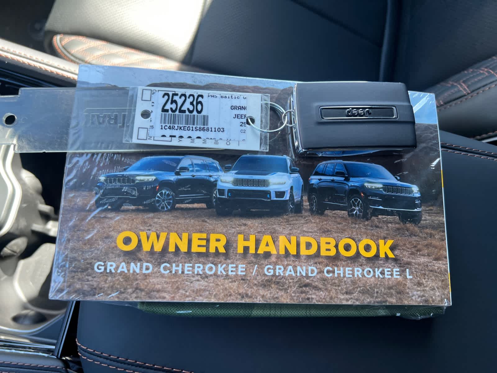 new 2025 Jeep Grand Cherokee car, priced at $66,535