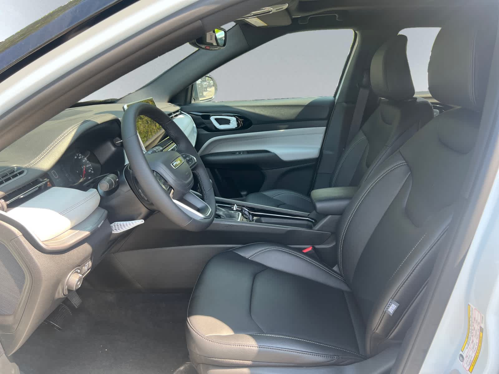new 2025 Jeep Compass car, priced at $37,765