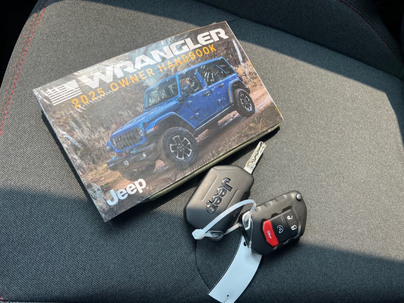 new 2025 Jeep Wrangler car, priced at $59,405