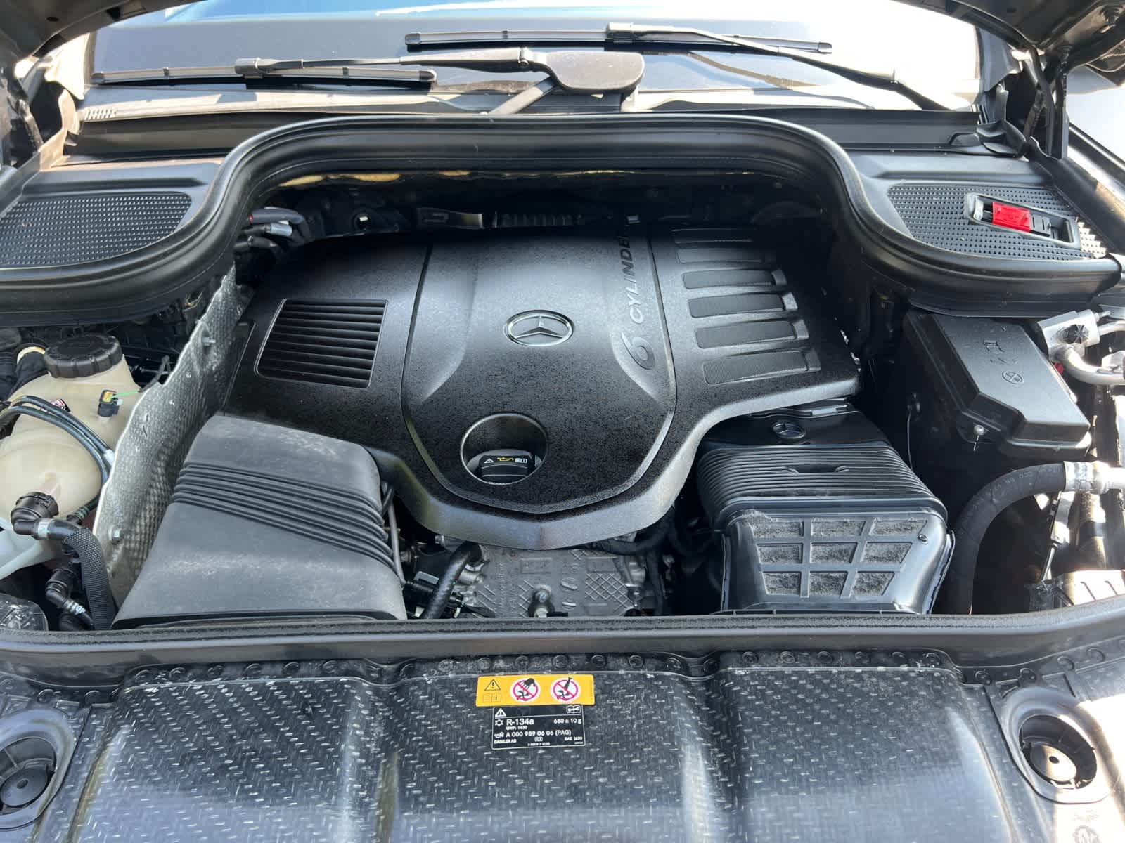 used 2020 Mercedes-Benz GLE 450 car, priced at $34,998