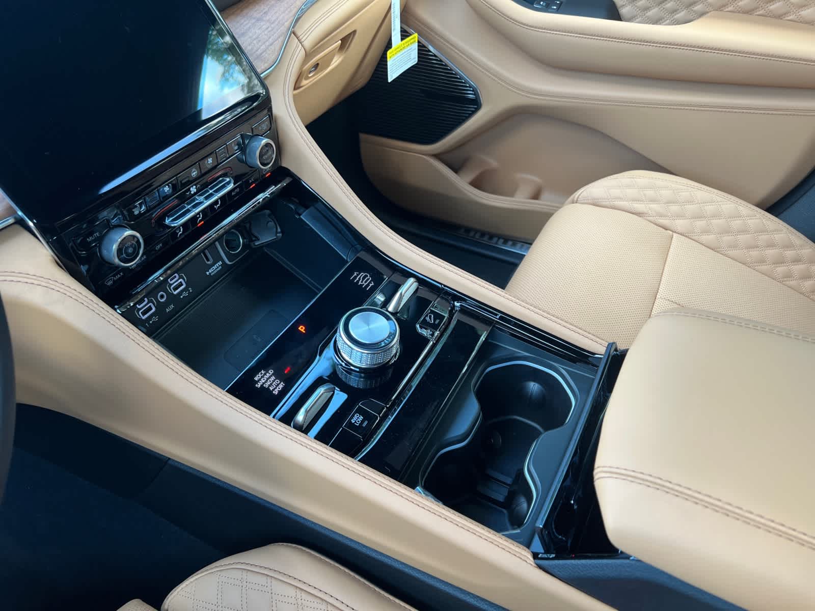 new 2025 Jeep Grand Cherokee car, priced at $63,865