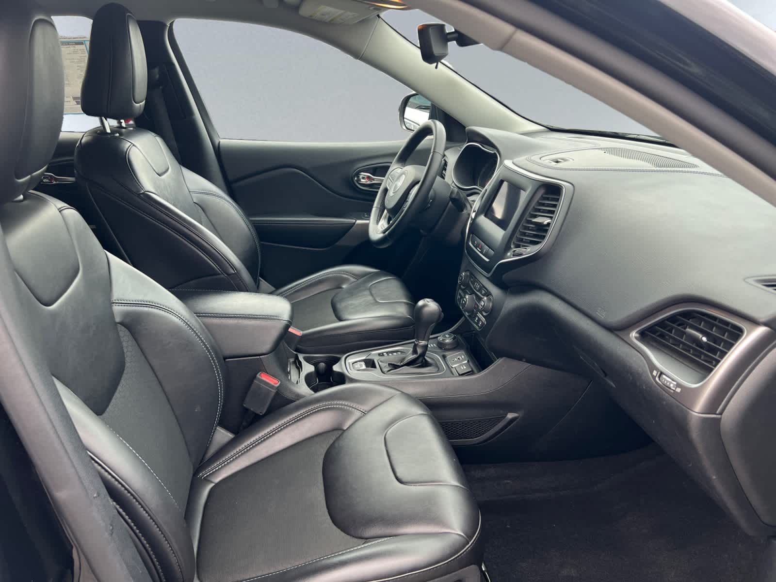 used 2021 Jeep Cherokee car, priced at $20,497