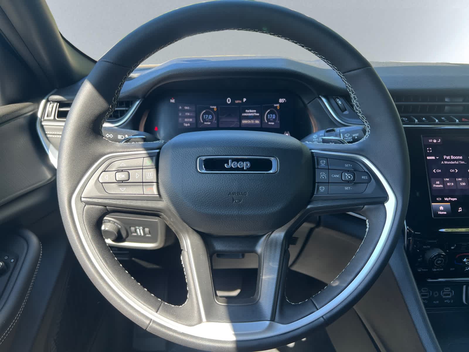 new 2025 Jeep Grand Cherokee car