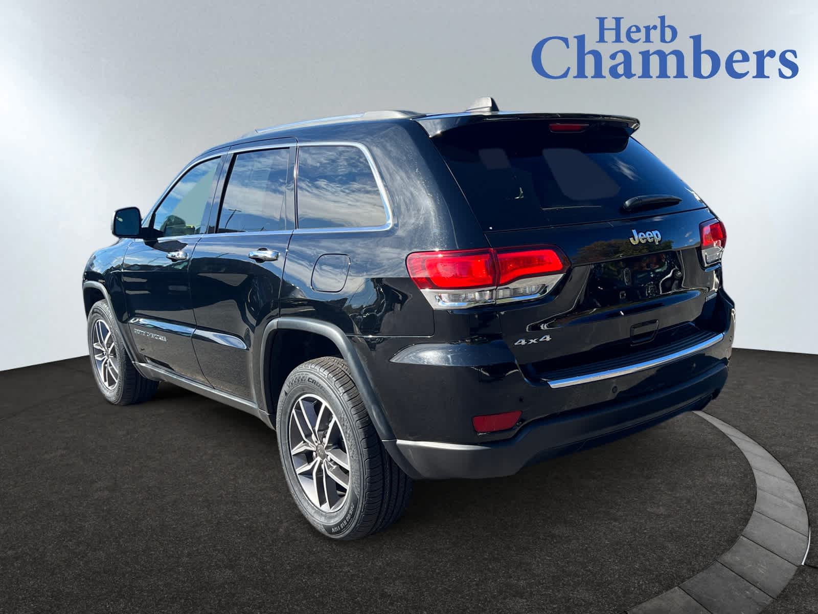 used 2021 Jeep Grand Cherokee car, priced at $24,897