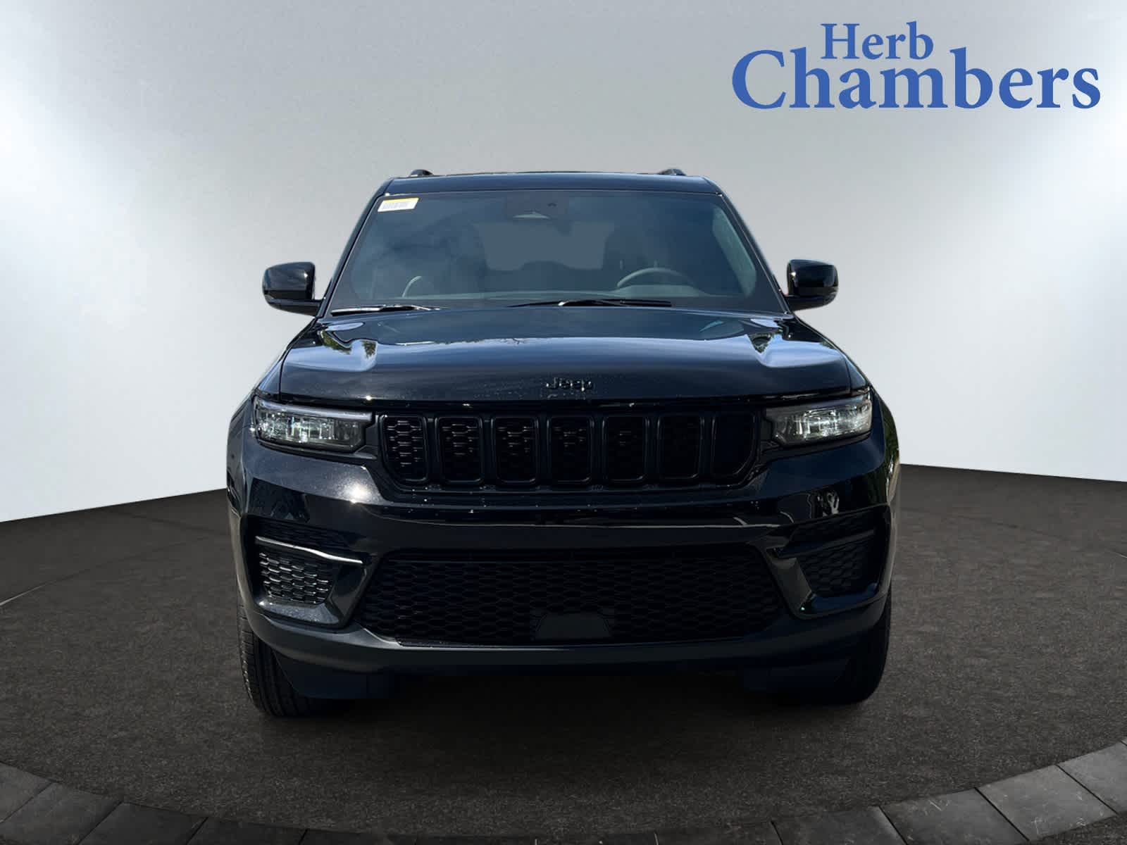 new 2025 Jeep Grand Cherokee car, priced at $42,630