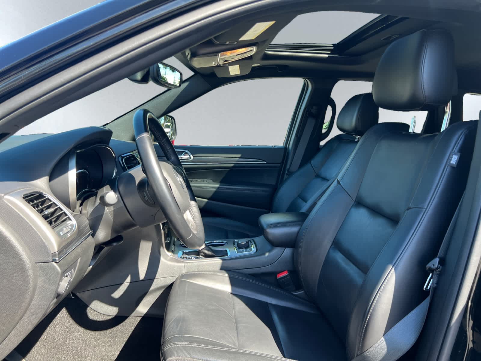 used 2022 Jeep Grand Cherokee WK car, priced at $30,497