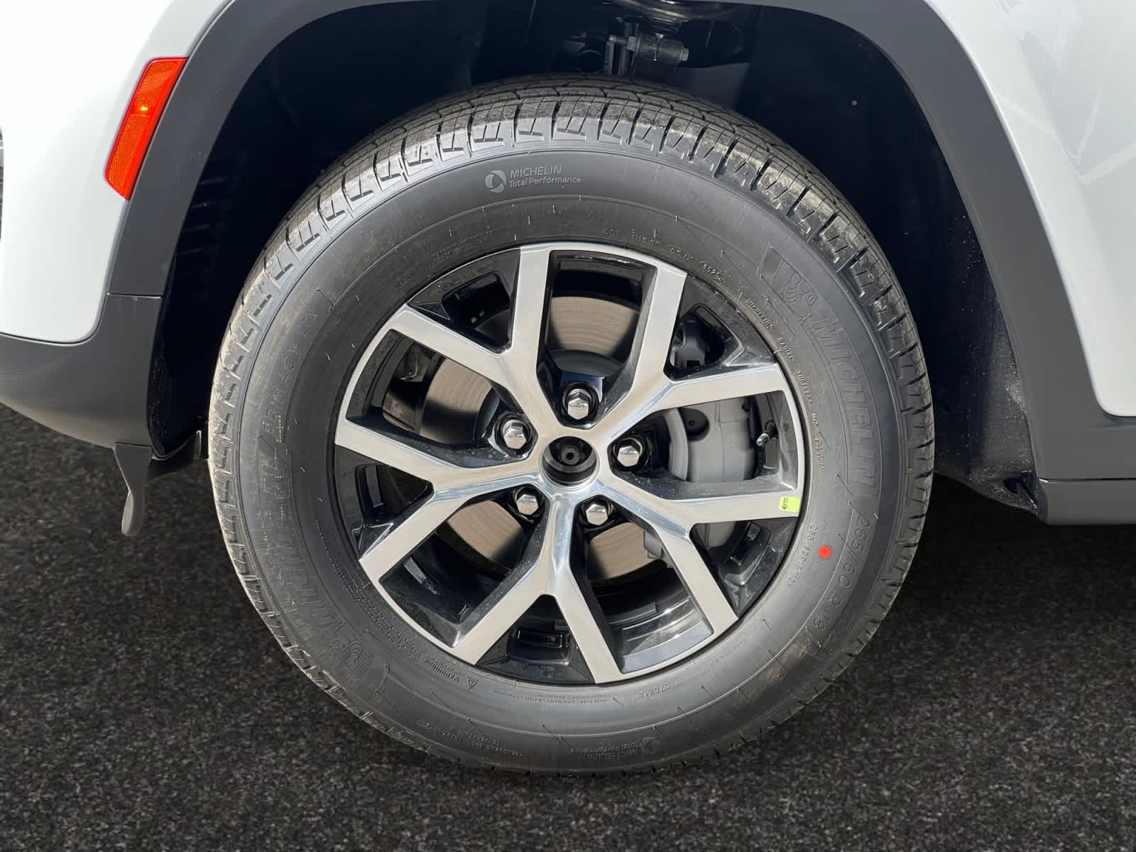 new 2025 Jeep Grand Cherokee car, priced at $46,310