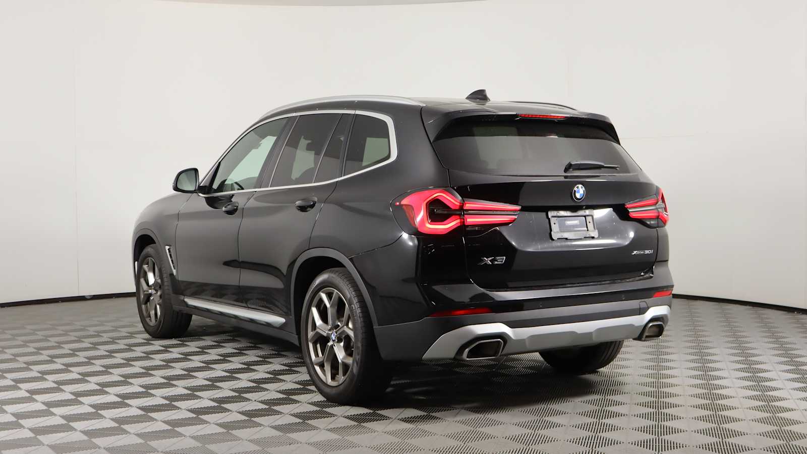 used 2023 BMW X3 car, priced at $37,097