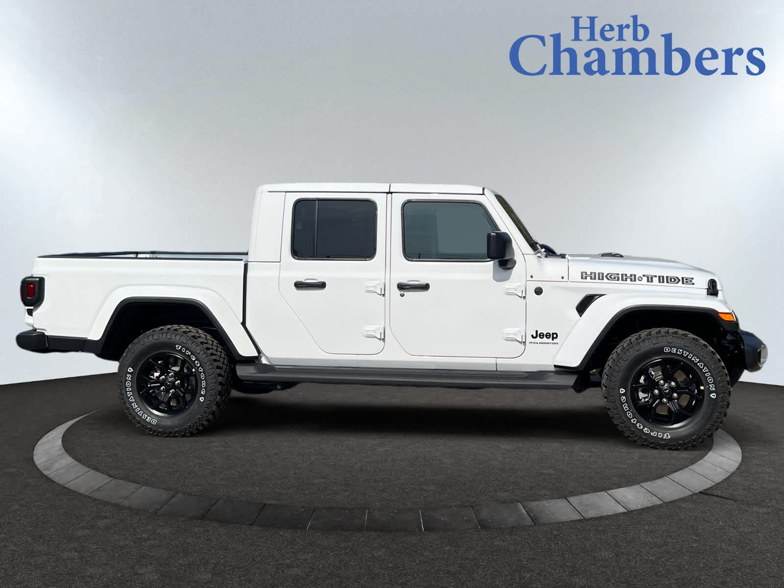 new 2025 Jeep Gladiator car, priced at $46,155