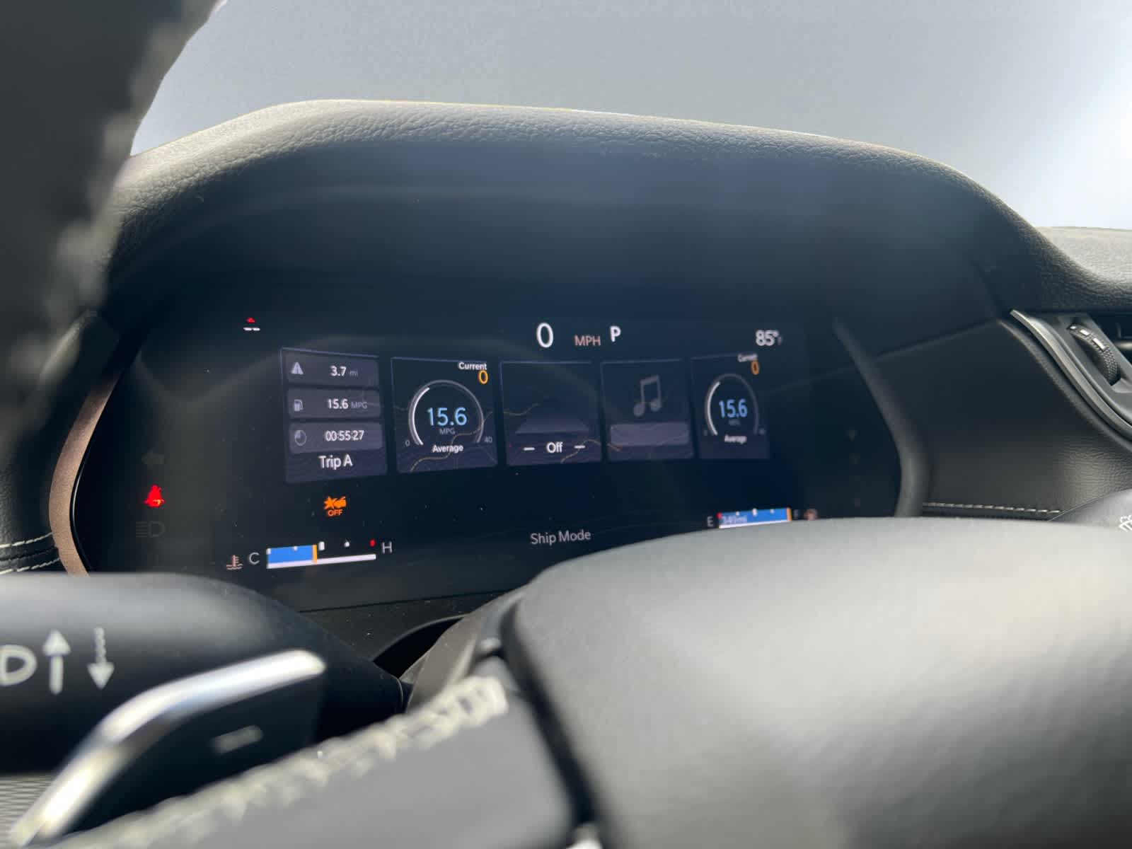 new 2025 Jeep Grand Cherokee car, priced at $38,275