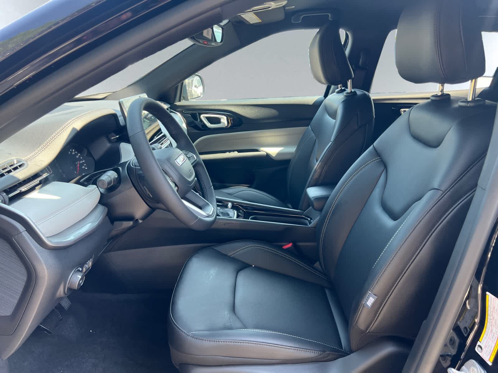 new 2025 Jeep Compass car, priced at $33,735