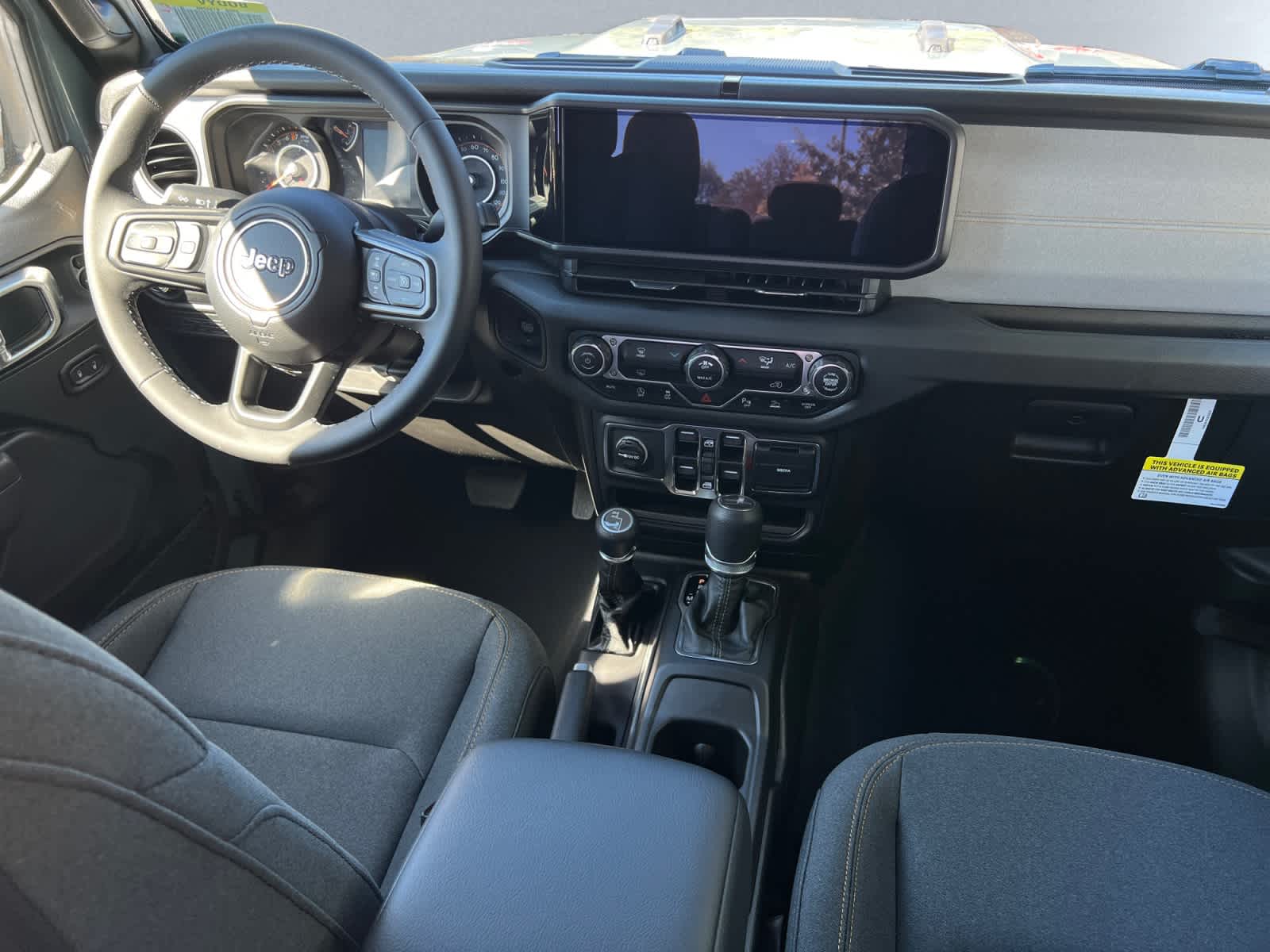 new 2025 Jeep Gladiator car, priced at $45,900