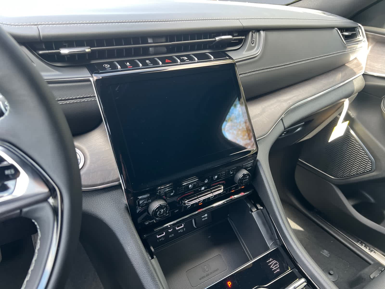 new 2025 Jeep Grand Cherokee car, priced at $63,230