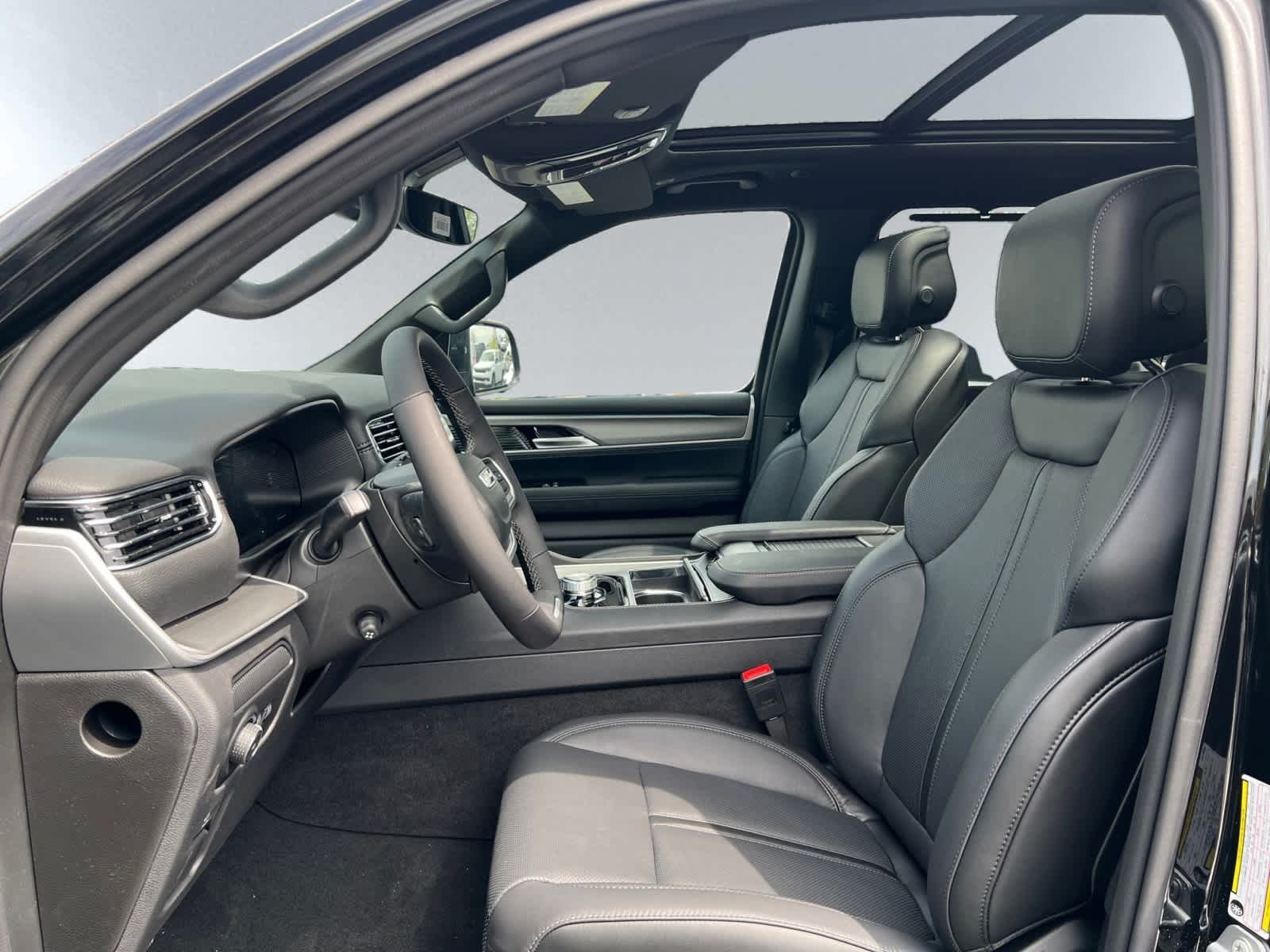 new 2025 Jeep Wagoneer car, priced at $75,565