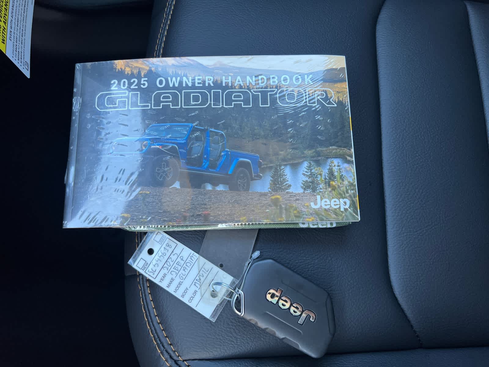 new 2025 Jeep Gladiator car, priced at $46,750