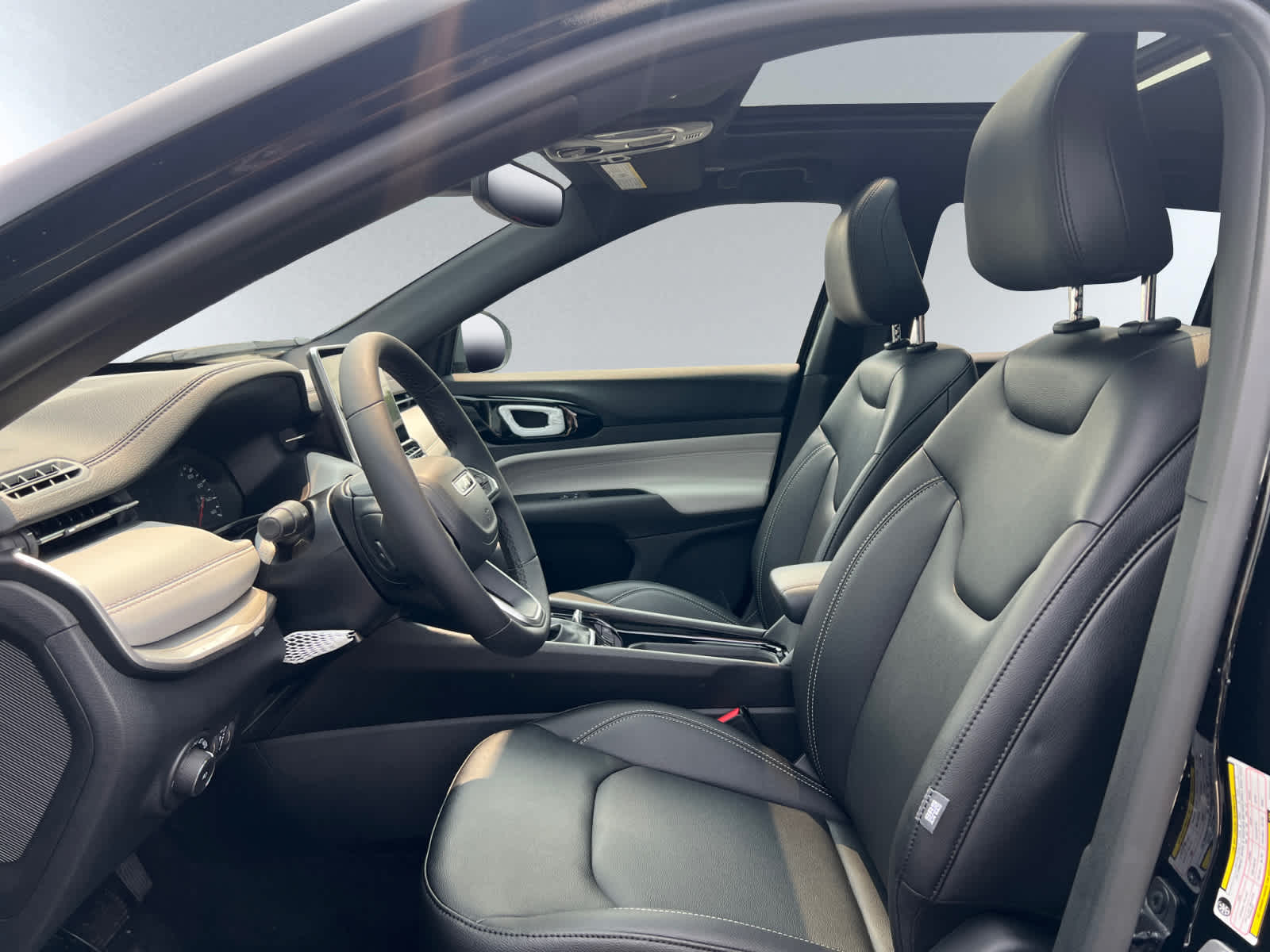 new 2025 Jeep Compass car, priced at $37,260