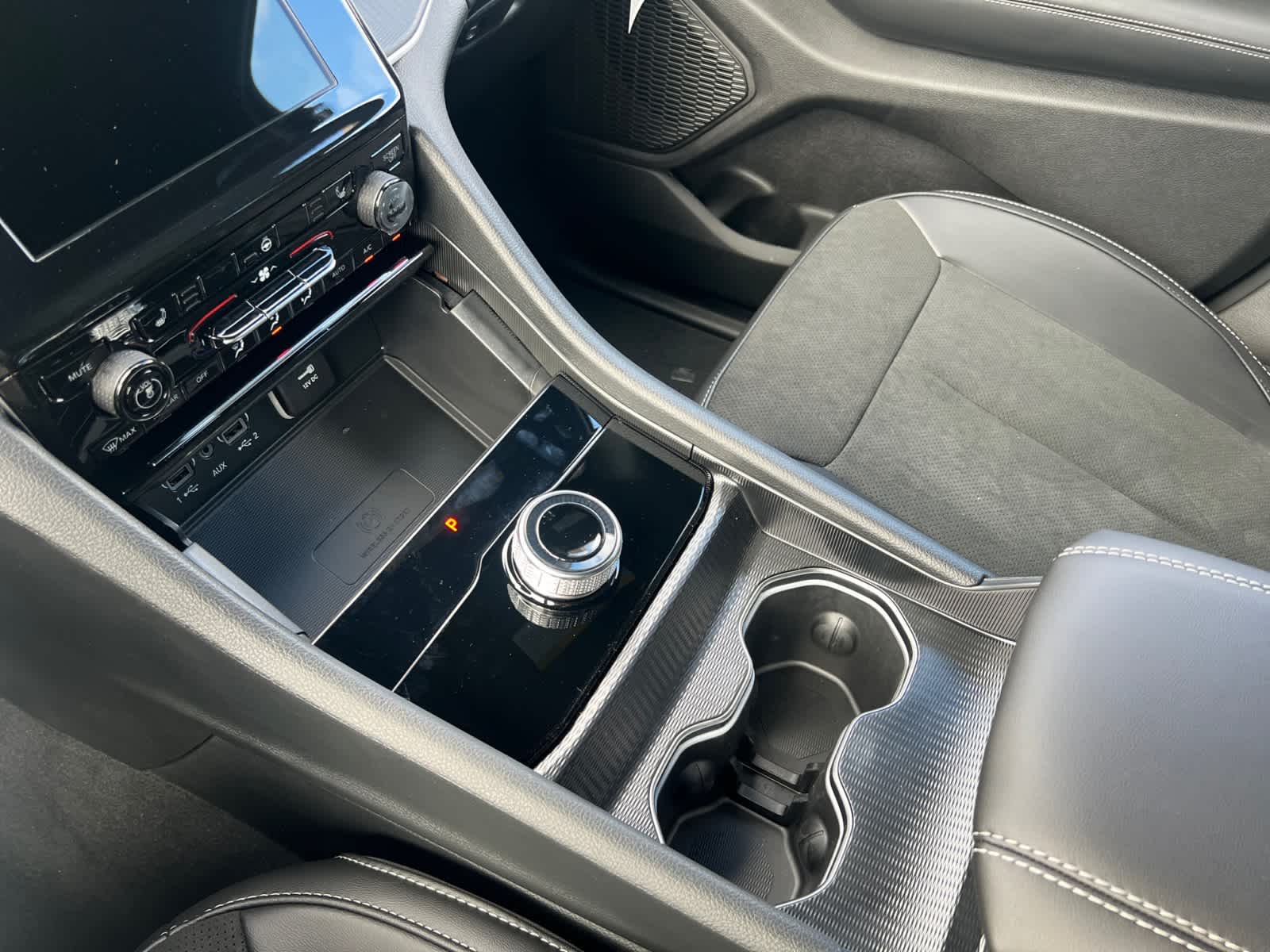 new 2025 Jeep Grand Cherokee car, priced at $44,275