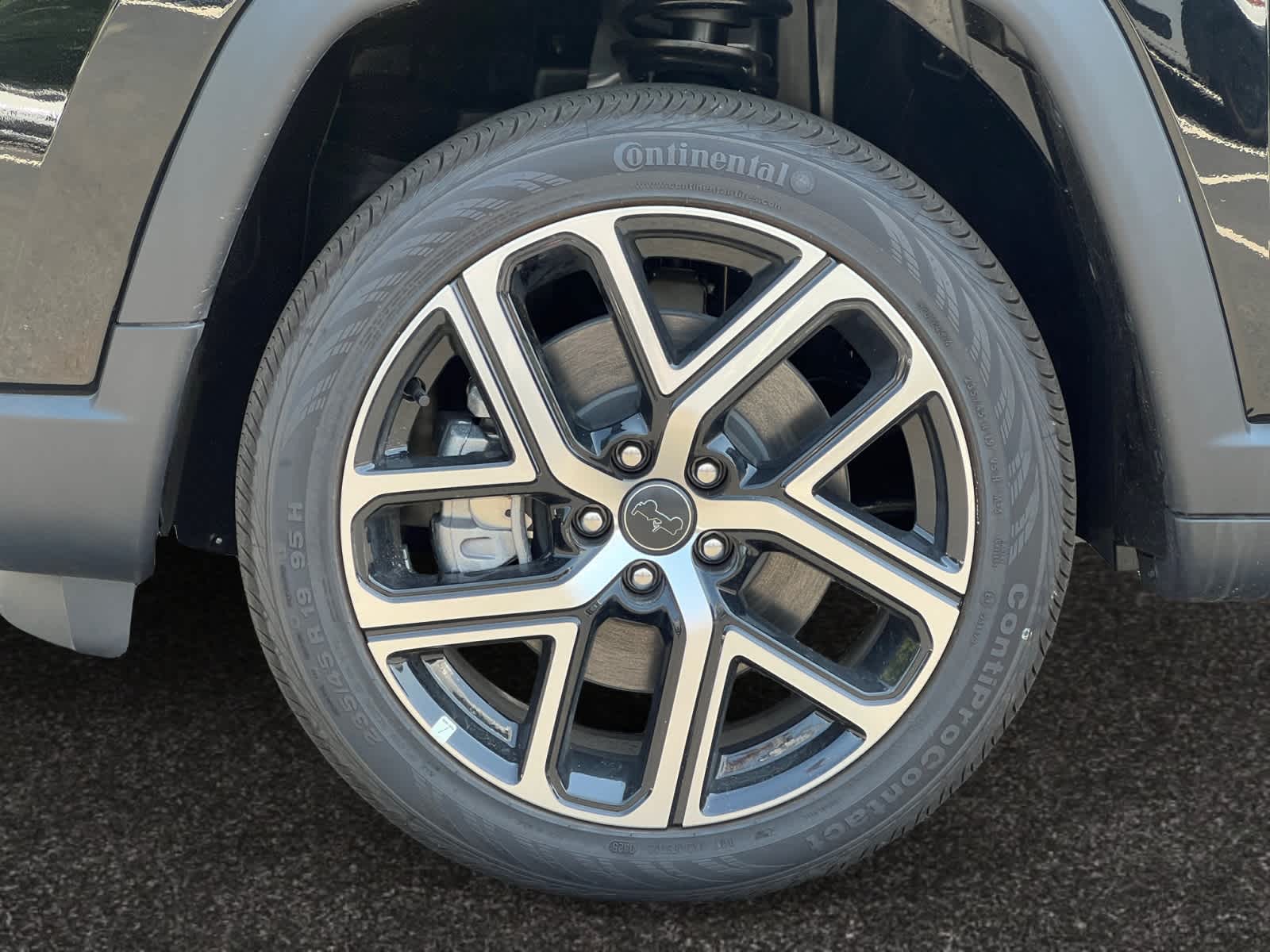 new 2025 Jeep Compass car, priced at $33,985