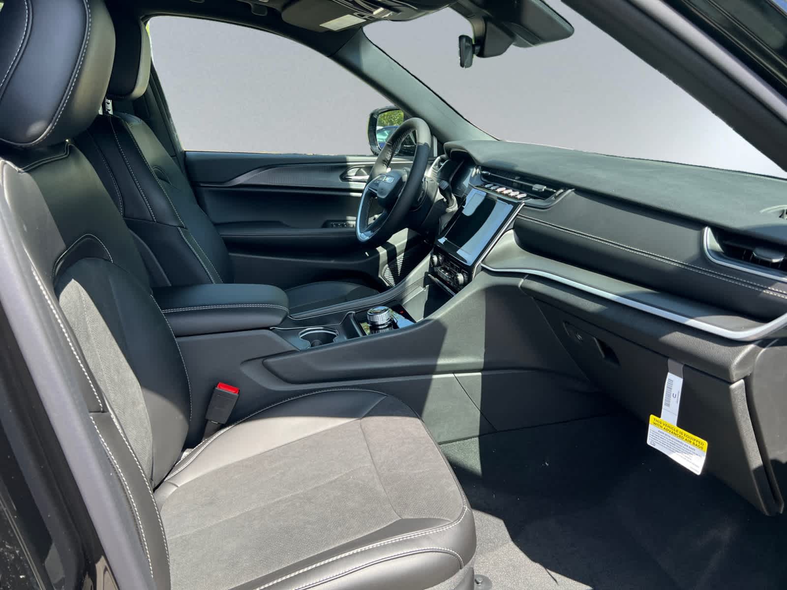 new 2025 Jeep Grand Cherokee car, priced at $42,630
