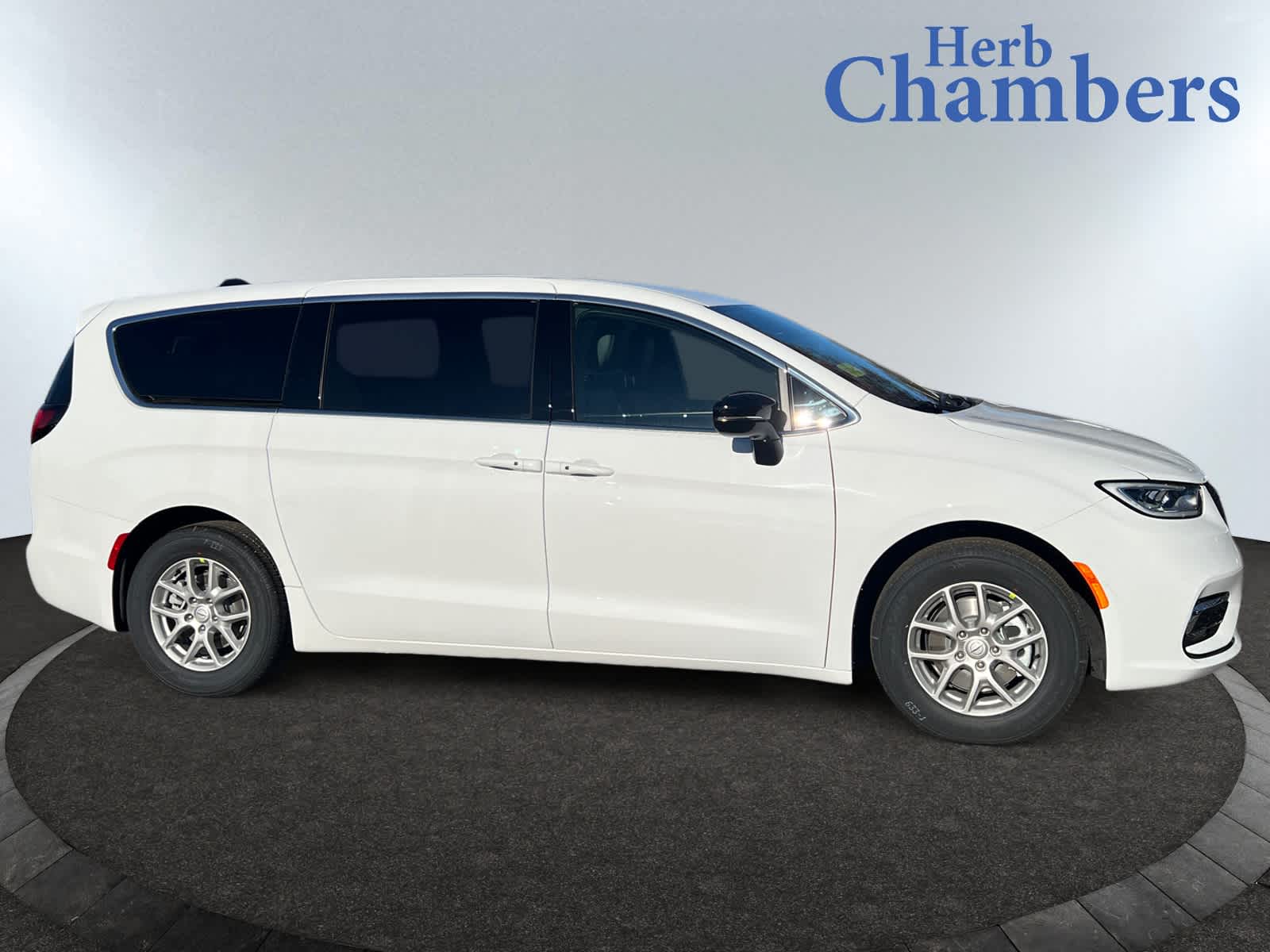 new 2026 Chrysler Pacifica car, priced at $46,335