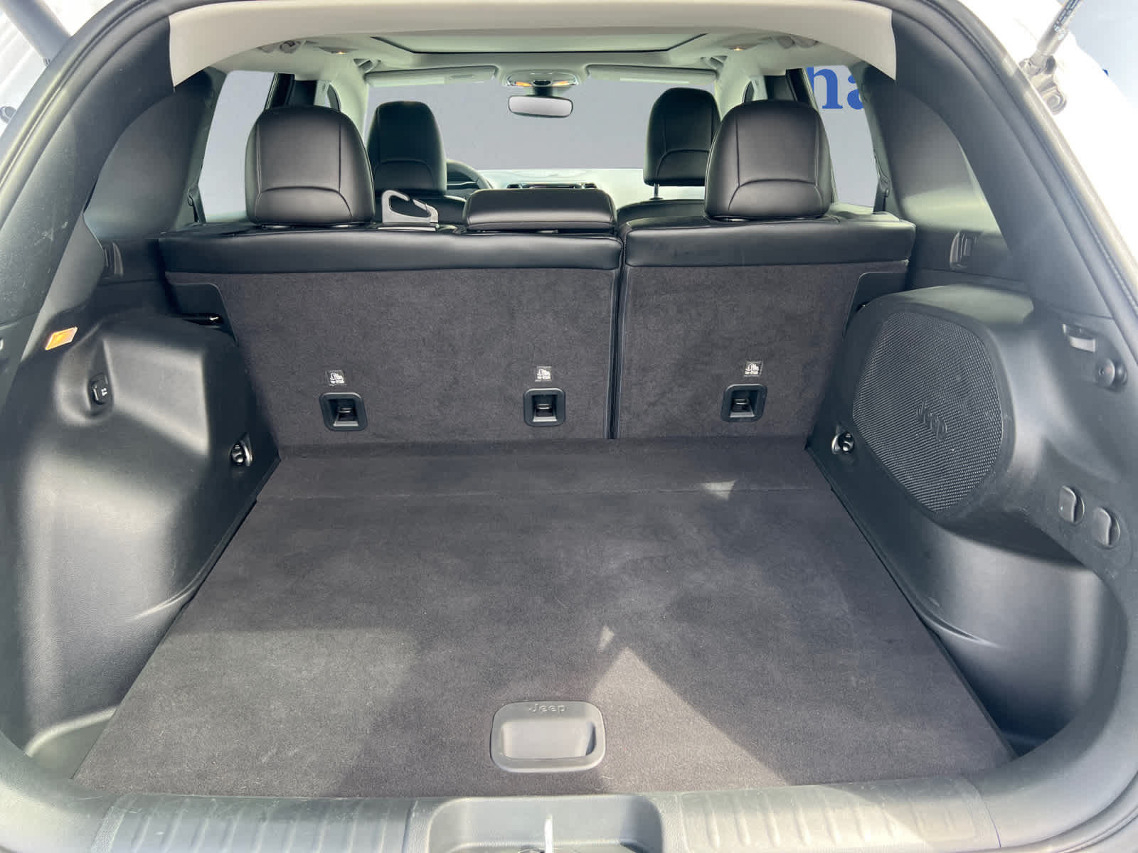 used 2022 Jeep Cherokee car, priced at $30,897