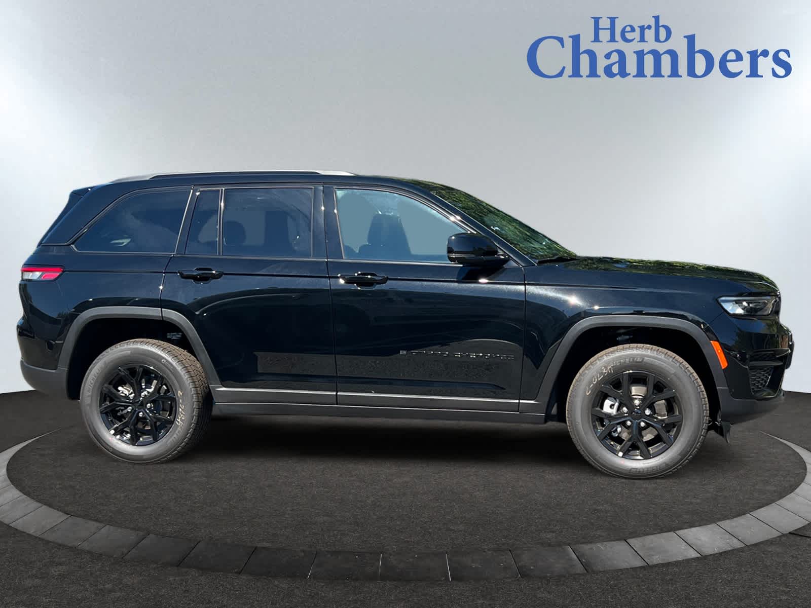 new 2025 Jeep Grand Cherokee car