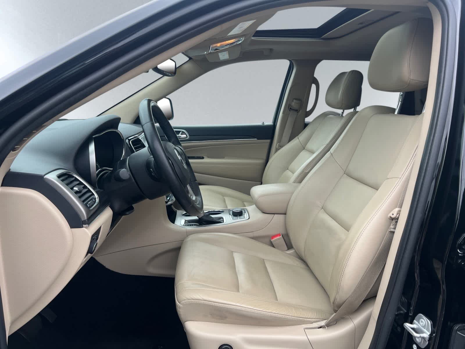 used 2021 Jeep Grand Cherokee car, priced at $28,998