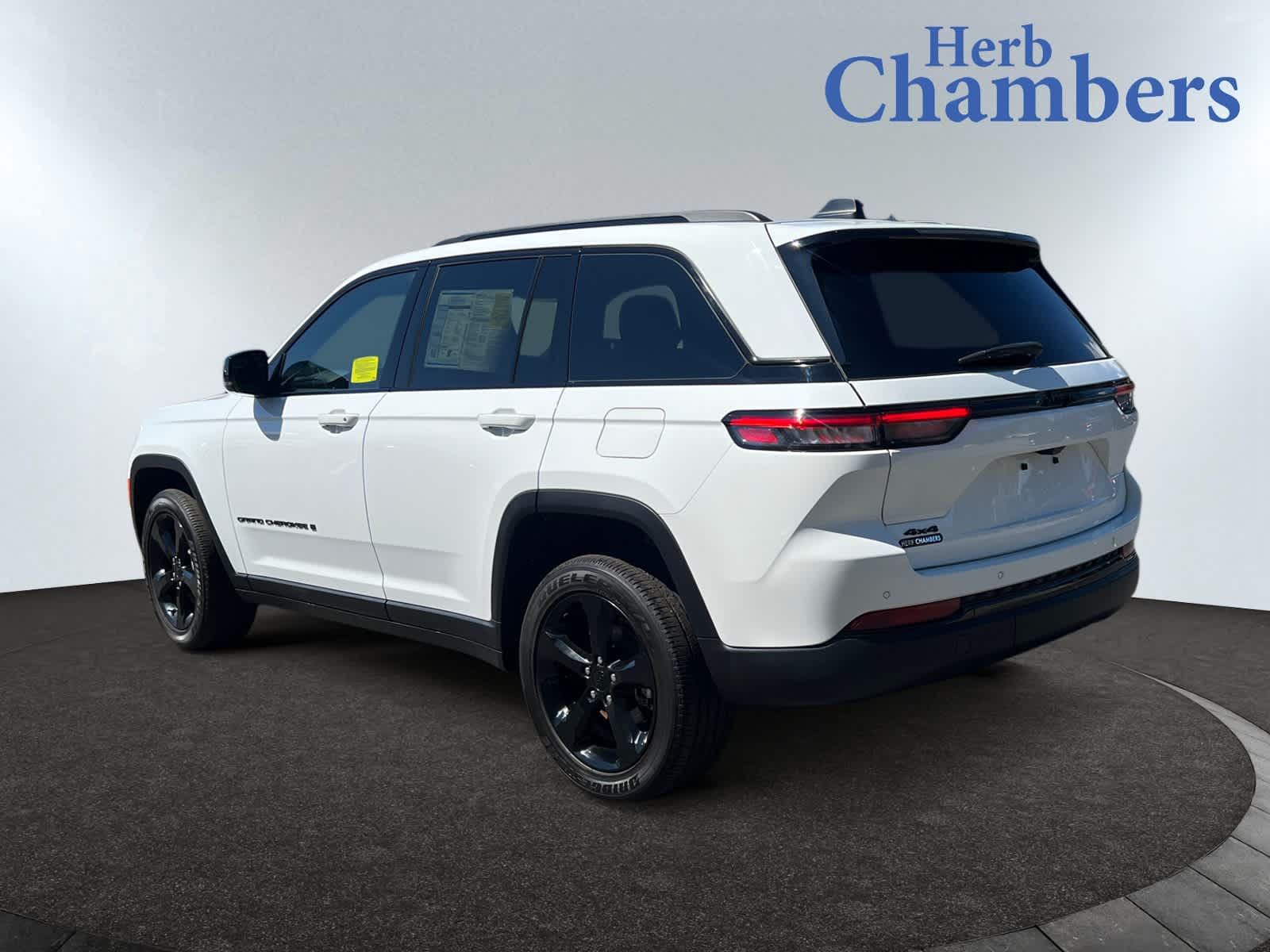 used 2023 Jeep Grand Cherokee car, priced at $33,797